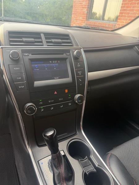 Toyota Camry SE 2017