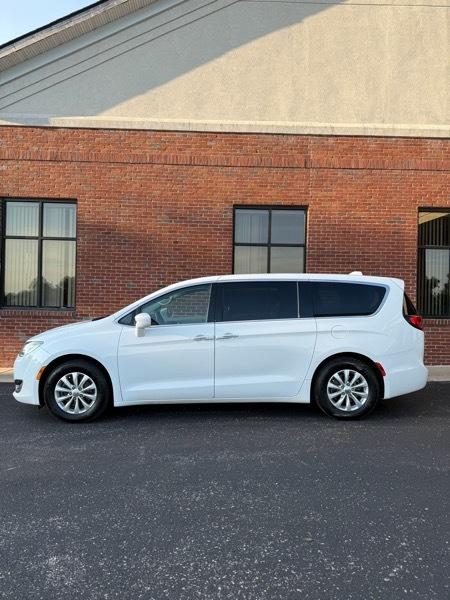 Chrysler Pacifica Touring Plus 2018
