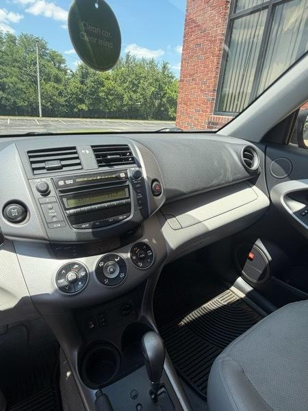 Toyota RAV4 Limited V6 4WD 2008