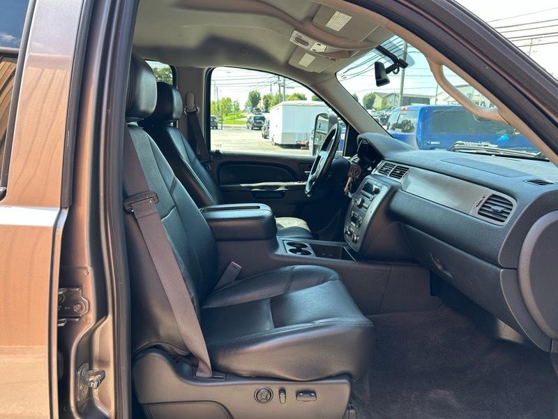 Chevrolet Silverado 3500HD LTZ Crew Cab 4WD 2012