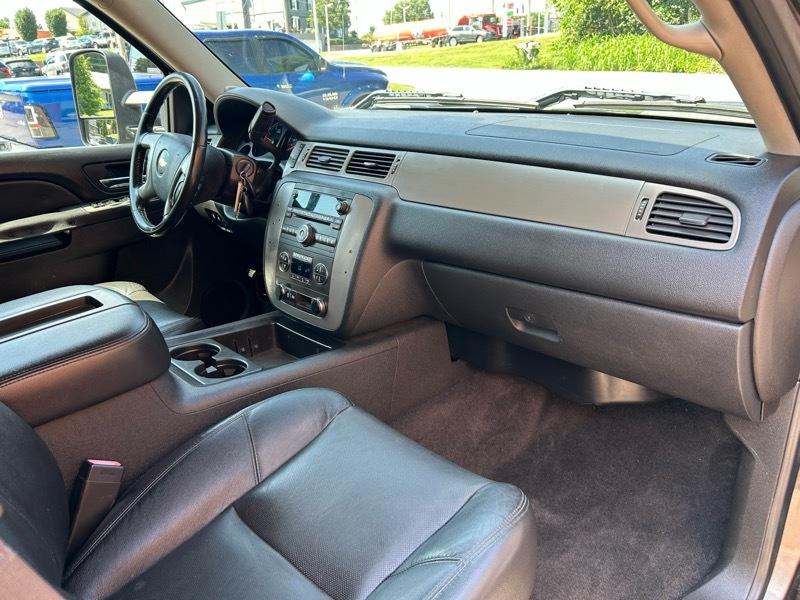 Chevrolet Silverado 3500HD LTZ Crew Cab 4WD 2012