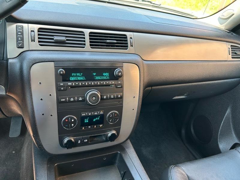 Chevrolet Silverado 3500HD LTZ Crew Cab 4WD 2012