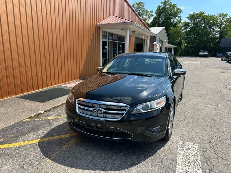 Ford Taurus Limited FWD 2010