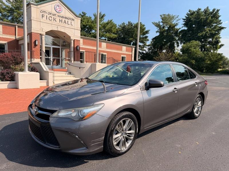 Toyota Camry SE 2015