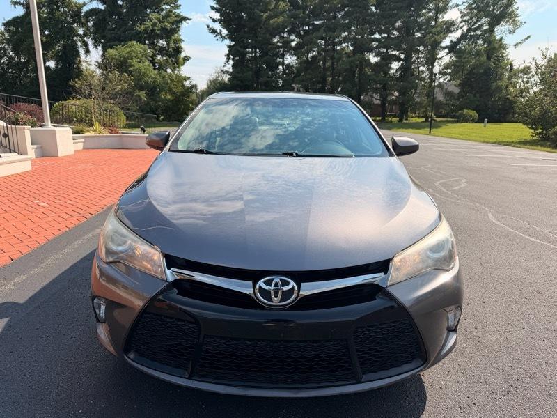 Toyota Camry SE 2015