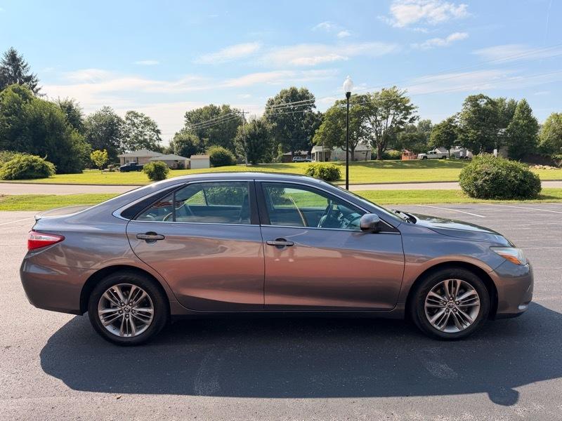 Toyota Camry SE 2015
