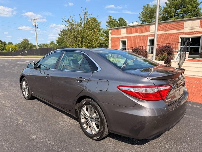 Toyota Camry SE 2015