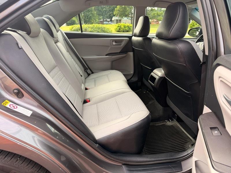 Toyota Camry SE 2015