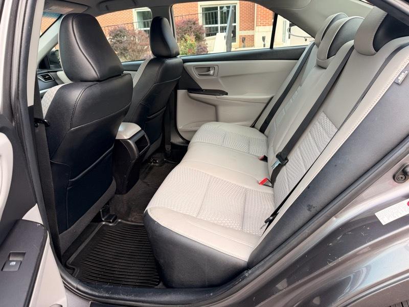 Toyota Camry SE 2015