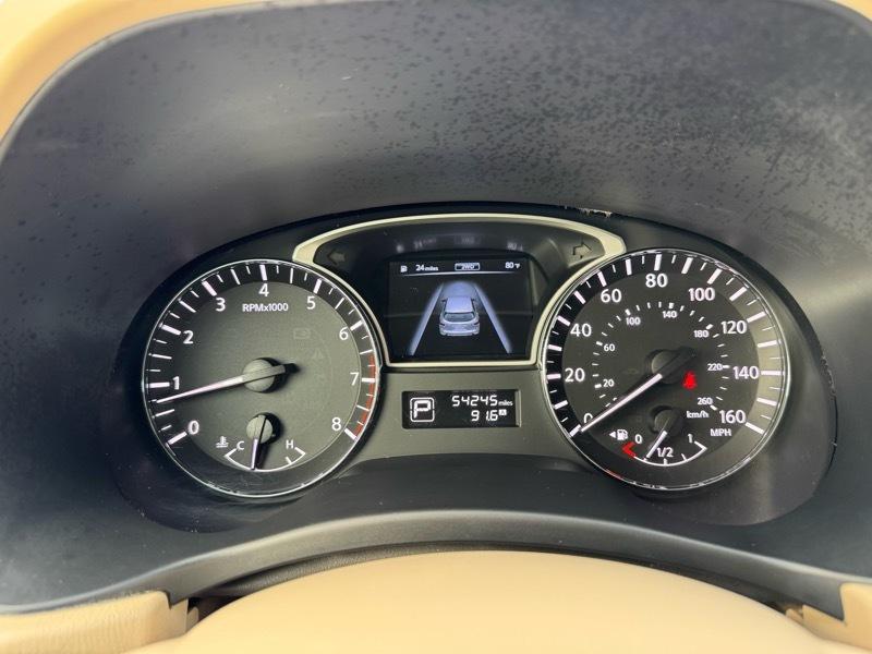Nissan Pathfinder Platinum 4WD 2014
