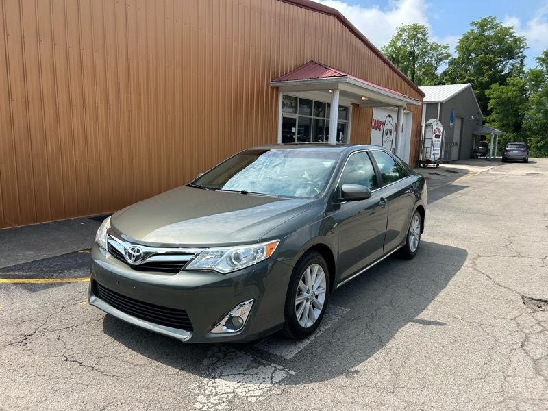 Toyota Camry XLE V6 2014