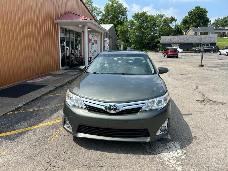 Toyota Camry XLE V6 2014
