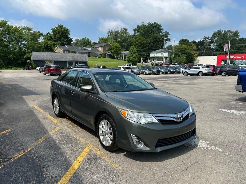 Toyota Camry XLE V6 2014