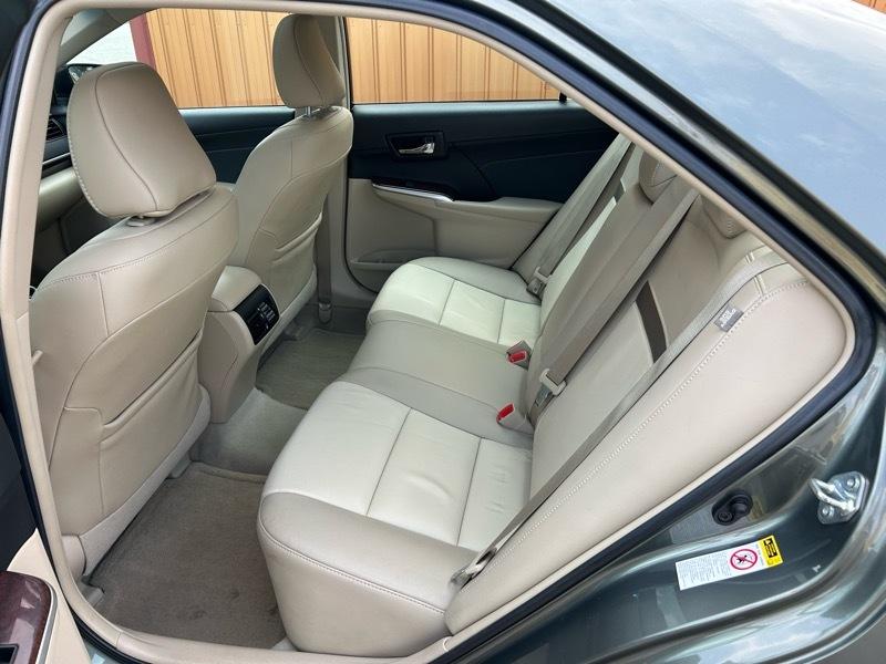 Toyota Camry XLE V6 2014