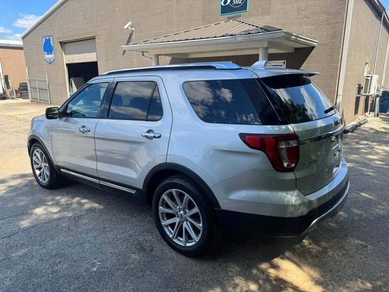 Ford Explorer Limited FWD 2017
