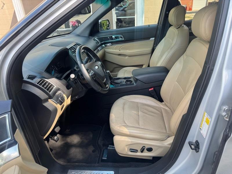 Ford Explorer Limited FWD 2017