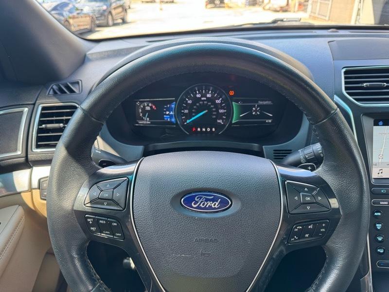 Ford Explorer Limited FWD 2017