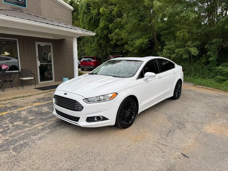 Ford Fusion SE 2013
