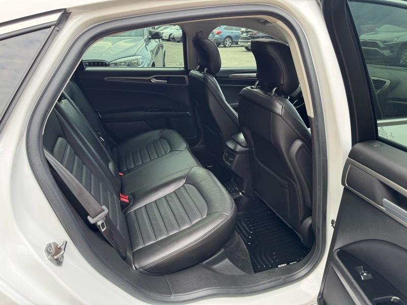 Ford Fusion SE 2013