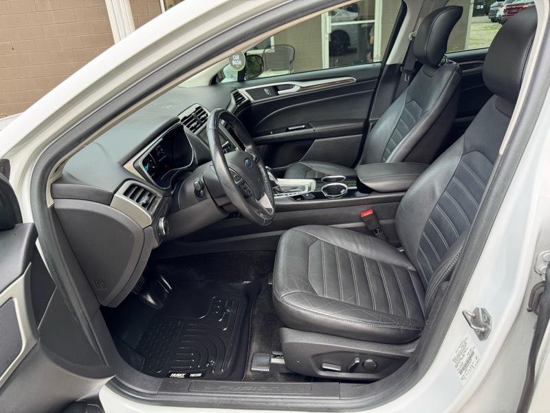 Ford Fusion SE 2013