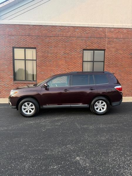Toyota Highlander 4WD 4dr V6  Sport (Natl) 2011