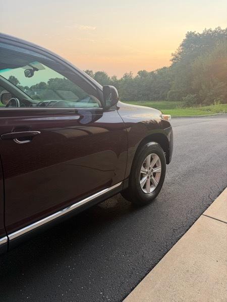 Toyota Highlander 4WD 4dr V6  Sport (Natl) 2011