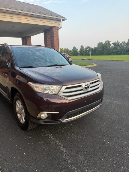 Toyota Highlander 4WD 4dr V6  Sport (Natl) 2011