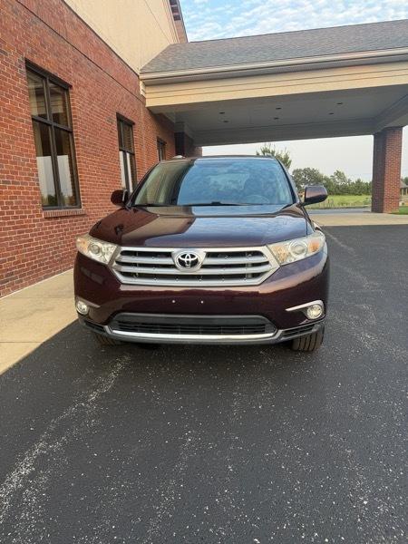 Toyota Highlander 4WD 4dr V6  Sport (Natl) 2011