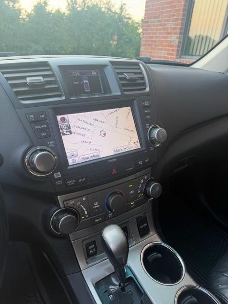 Toyota Highlander 4WD 4dr V6  Sport (Natl) 2011