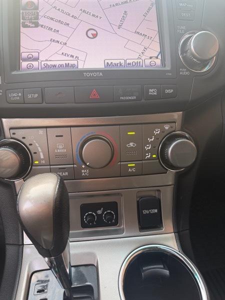 Toyota Highlander 4WD 4dr V6  Sport (Natl) 2011