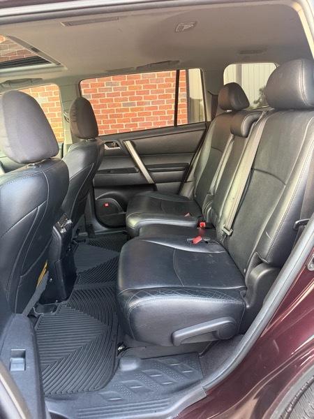 Toyota Highlander 4WD 4dr V6  Sport (Natl) 2011