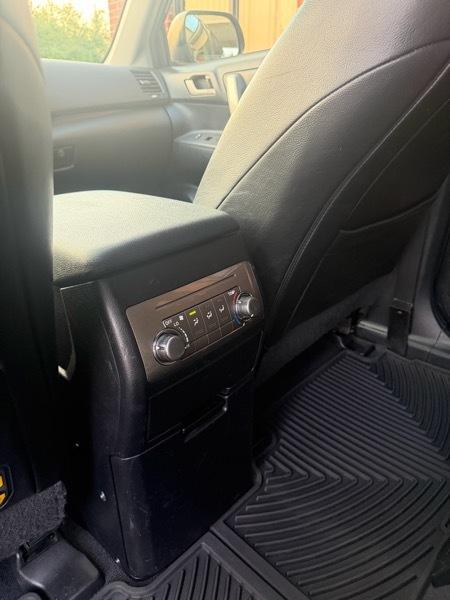 Toyota Highlander 4WD 4dr V6  Sport (Natl) 2011