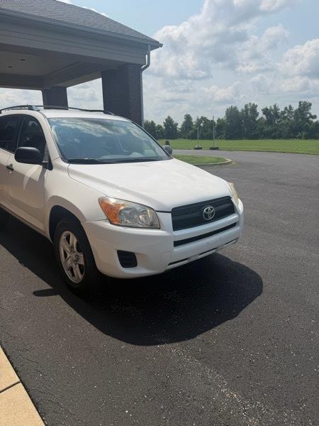 Toyota RAV4 FWD 4dr 4-cyl 4-Spd AT Sport (Natl) 2010