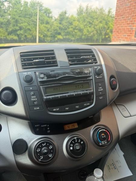 Toyota RAV4 FWD 4dr 4-cyl 4-Spd AT Sport (Natl) 2010