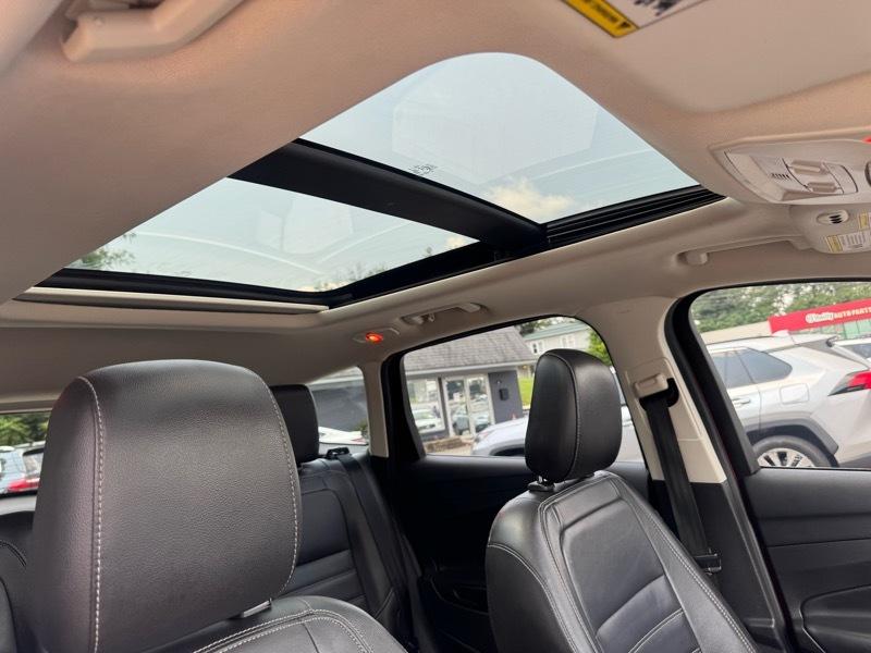 Ford Escape Titanium 4WD 2018