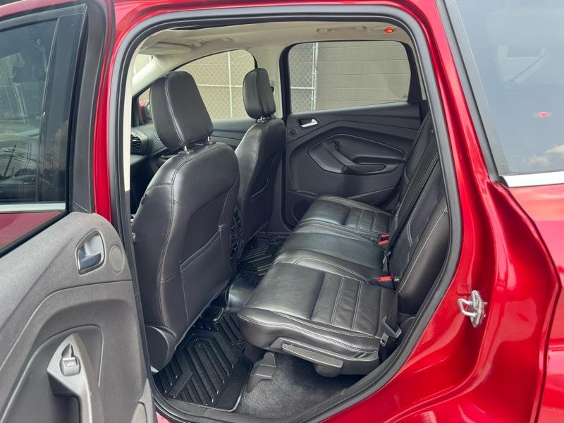 Ford Escape Titanium 4WD 2018