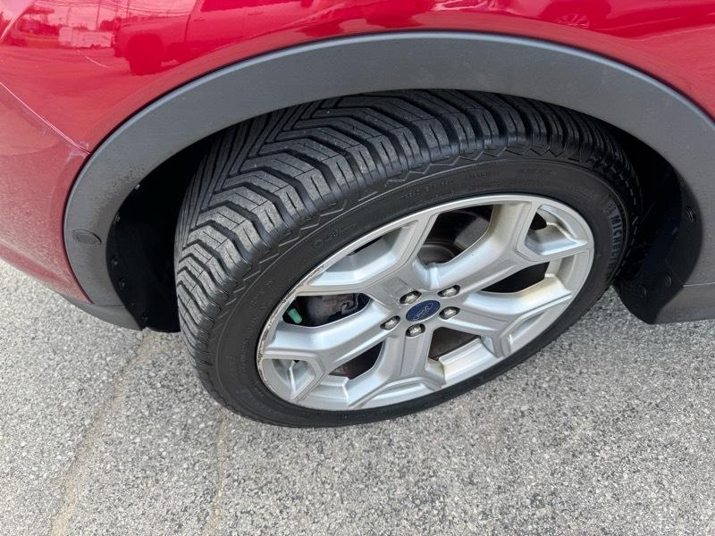 Ford Escape Titanium 4WD 2018