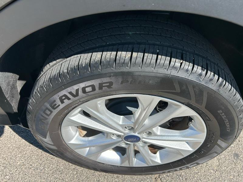 Ford Escape SE FWD 2017