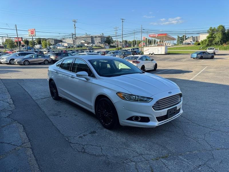 Ford Fusion SE 2016