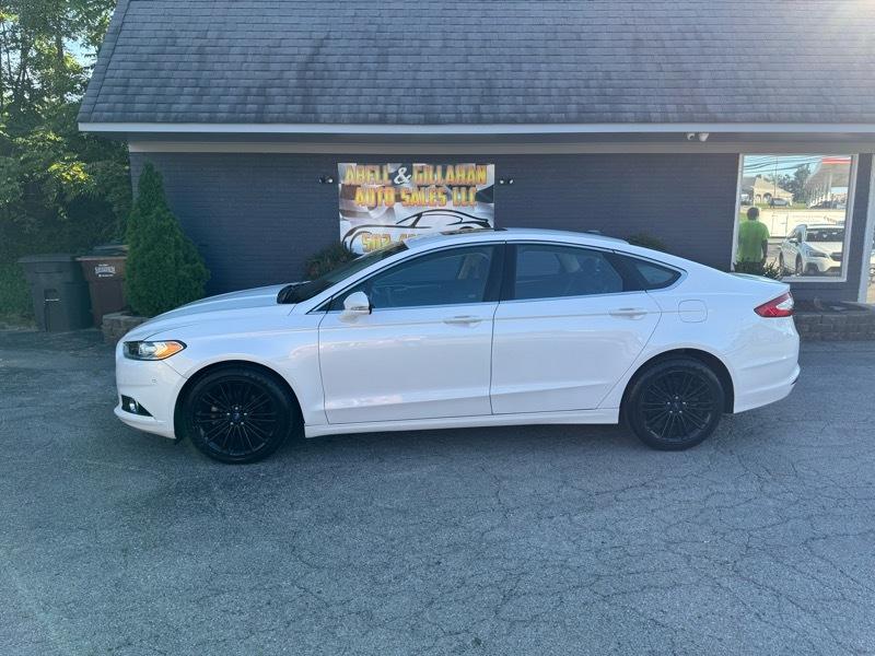 Ford Fusion SE 2016
