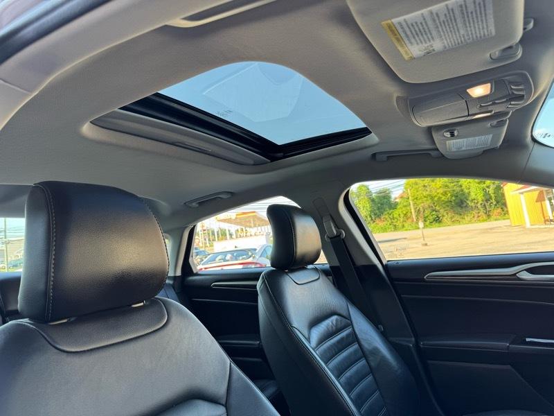 Ford Fusion SE 2016