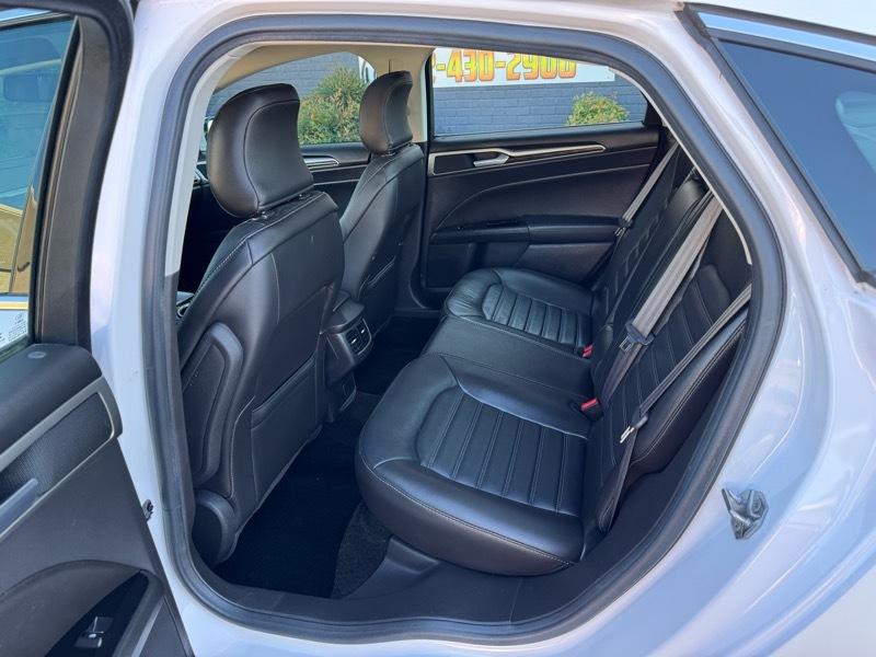 Ford Fusion SE 2016