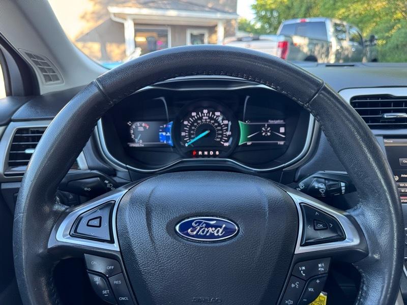 Ford Fusion SE 2016