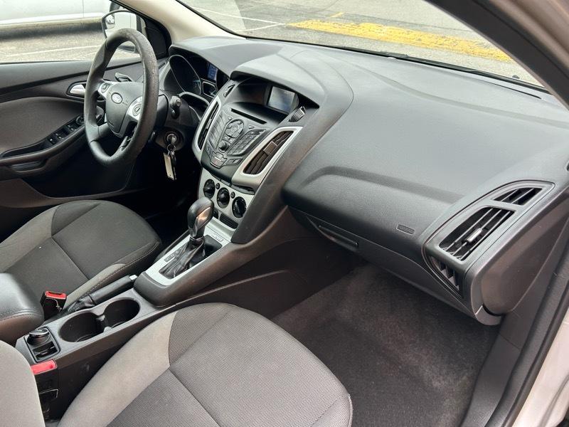 Ford Focus SE Hatch 2013