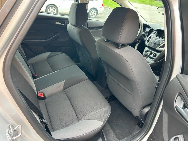 Ford Focus SE Hatch 2013