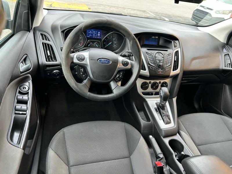 Ford Focus SE Hatch 2013