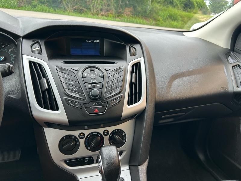Ford Focus SE Hatch 2013