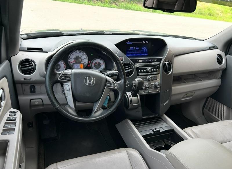 Honda Pilot EX-L 4WD 5-Spd AT 2012