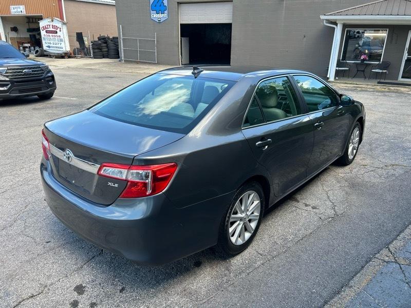 Toyota Camry XLE 2013