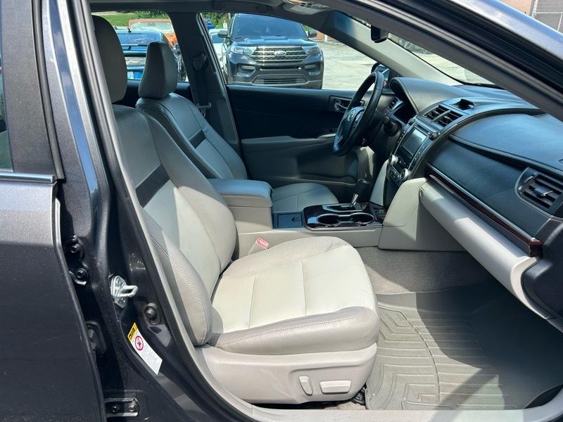 Toyota Camry XLE 2013